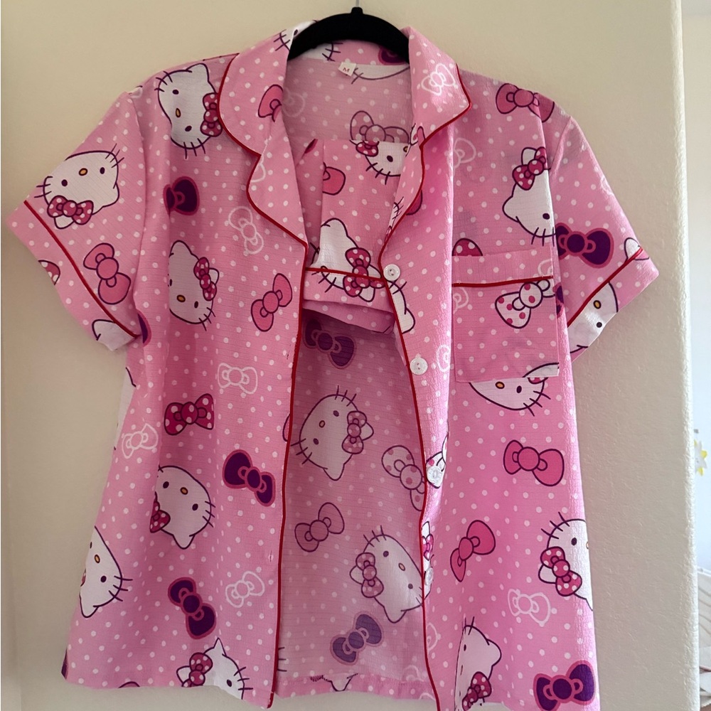 Hello Kitty Pink Short Sleeve Button-Front Pajama Top and bottom